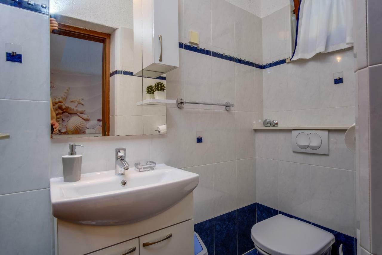 Apartmani Maris Мали-Лошинь Экстерьер фото