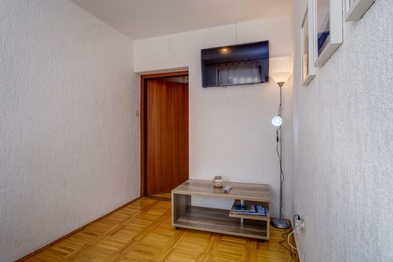 Apartmani Maris Мали-Лошинь Экстерьер фото