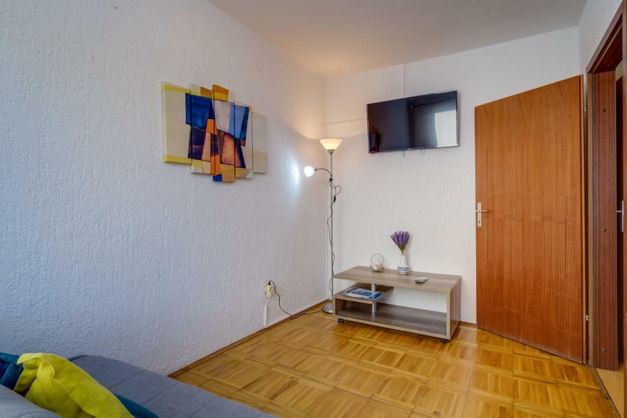 Apartmani Maris Мали-Лошинь Экстерьер фото
