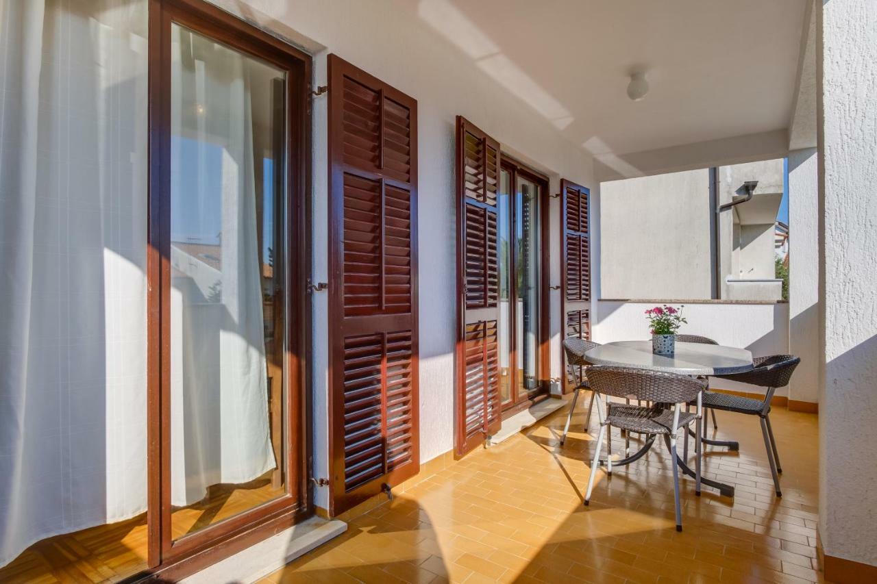 Apartmani Maris Мали-Лошинь Экстерьер фото