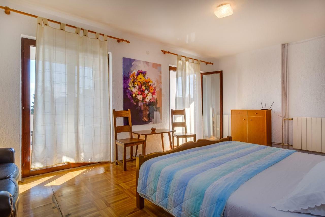 Apartmani Maris Мали-Лошинь Экстерьер фото