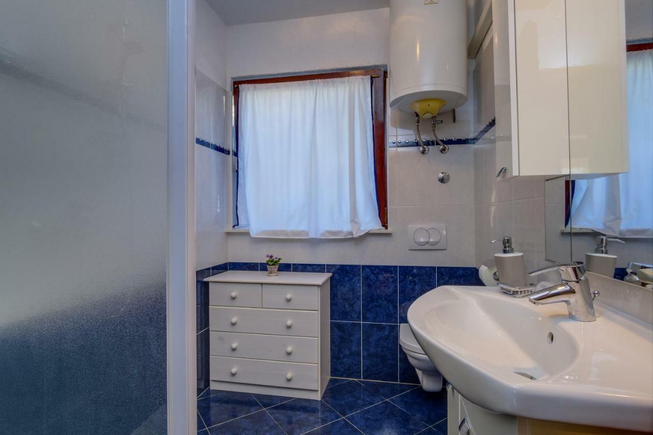 Apartmani Maris Мали-Лошинь Экстерьер фото